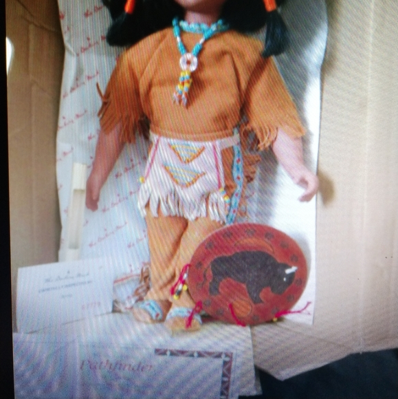 🐎🐎 Indian Doll Numbered with Certificate Danbury Mint 15" - Picture 14 of 16
